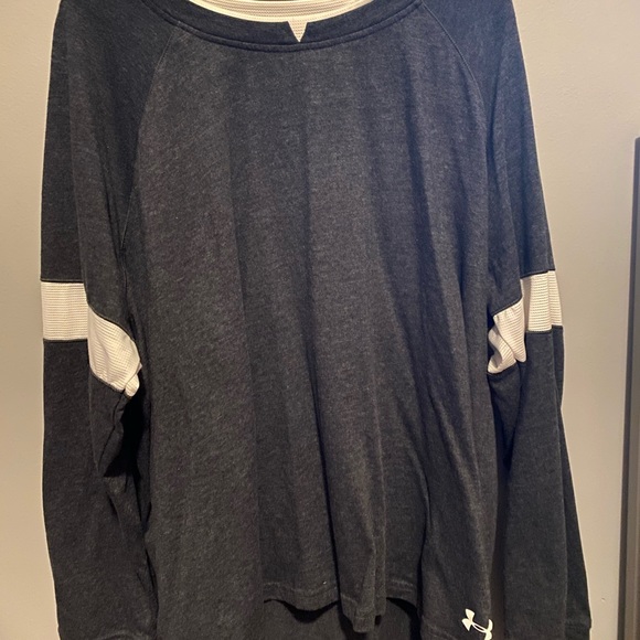 Under Armour long sleeve!! Gray size M-XL - Picture 1 of 3